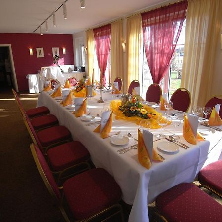 Land-Gut-Hotel Restaurant Kreuz Meyer Штур Экстерьер фото