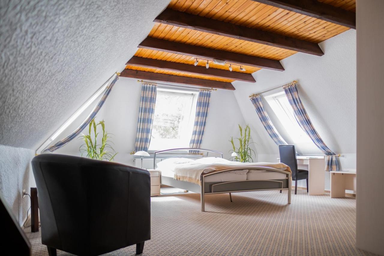 Land-Gut-Hotel Restaurant Kreuz Meyer Штур Экстерьер фото
