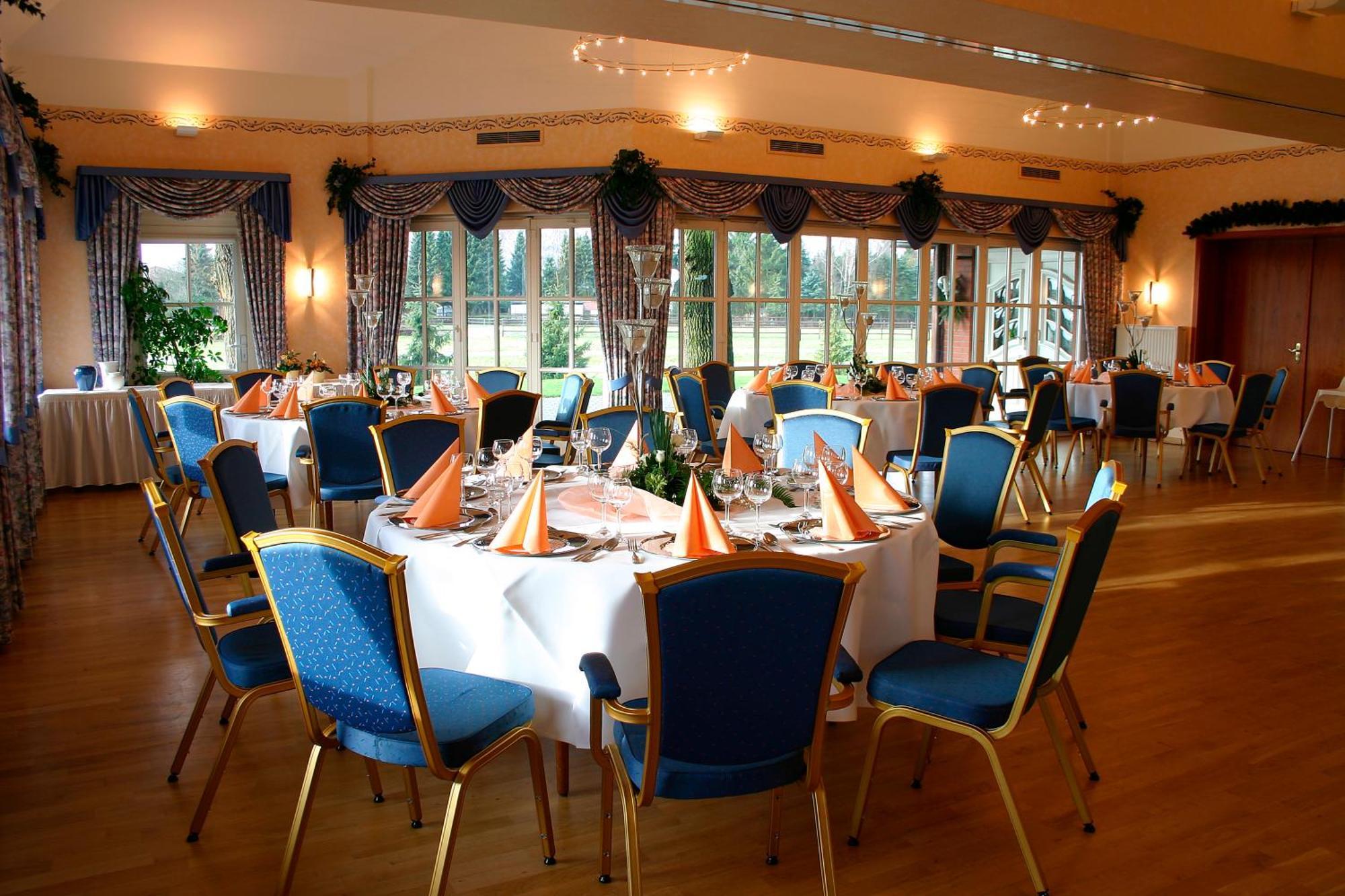 Land-Gut-Hotel Restaurant Kreuz Meyer Штур Экстерьер фото